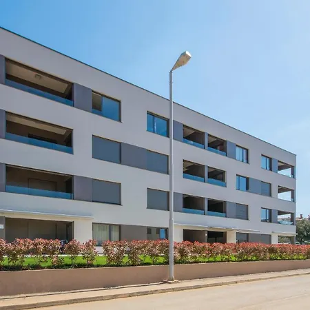 Spada 3 Bedrooms Near The Beach! * 波雷奇