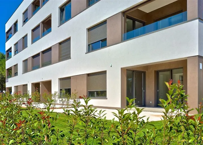 Διαμέρισμα Spada 3 Bedrooms Near The Beach! Πόρετς